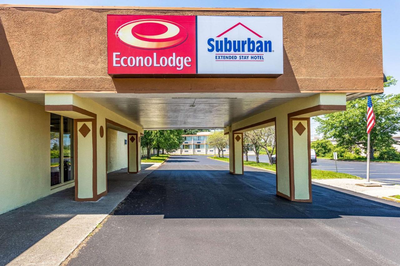 Econo Lodge Fredonia Buitenkant foto