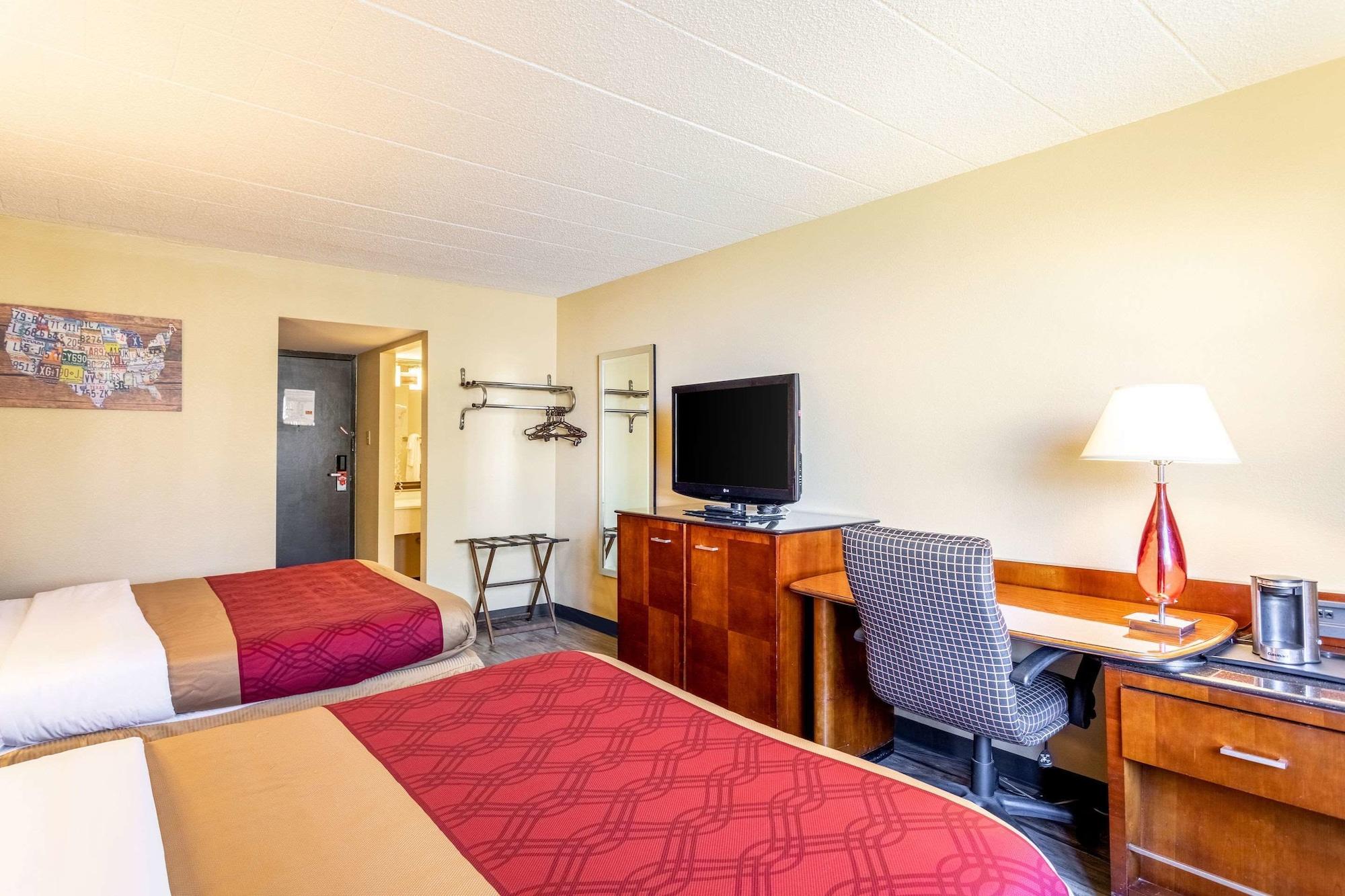 Econo Lodge Fredonia Buitenkant foto